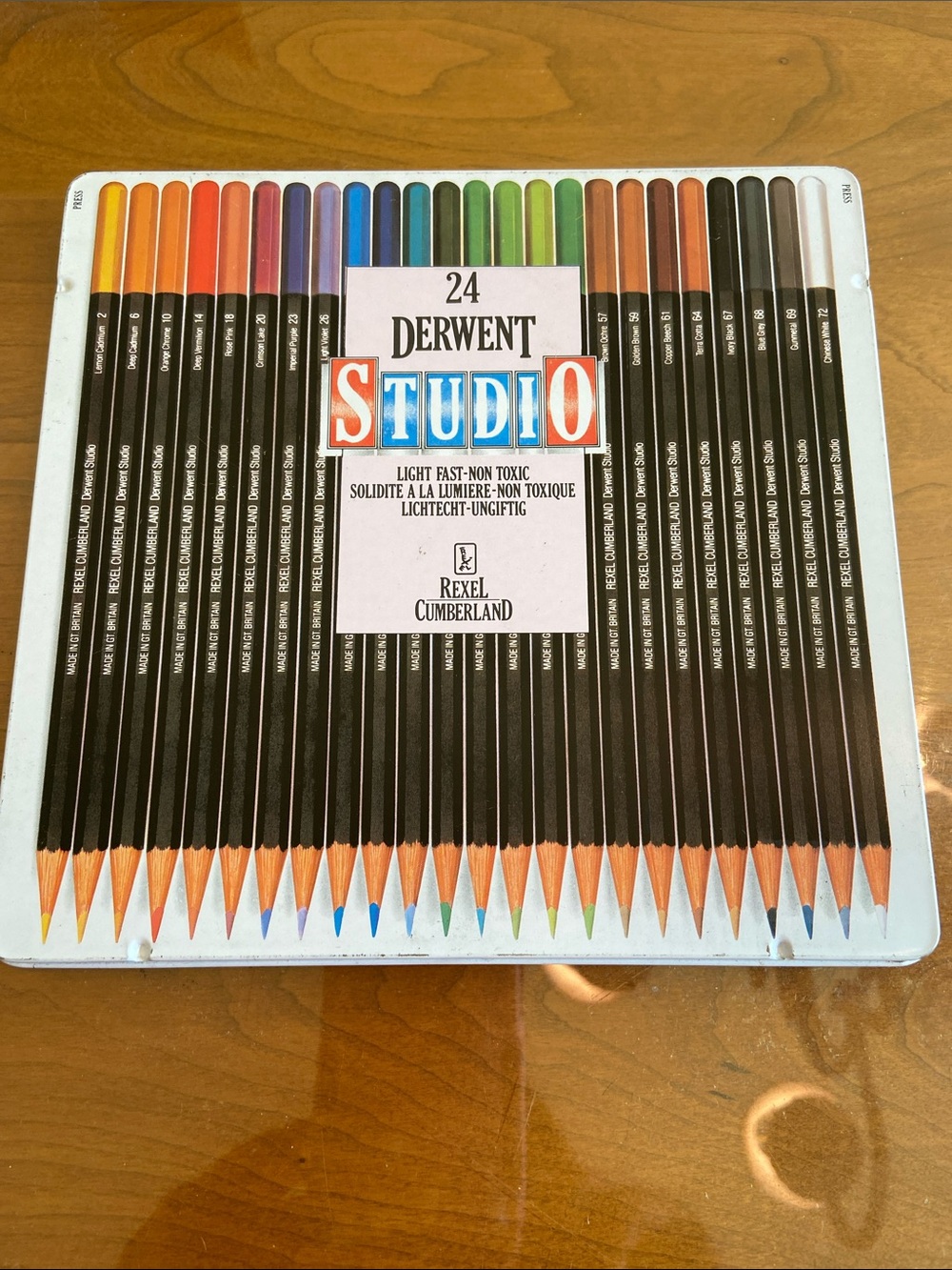 Derwent Studio New 24 Colored Pencil Tin Set 32197 Professional Art Drawing